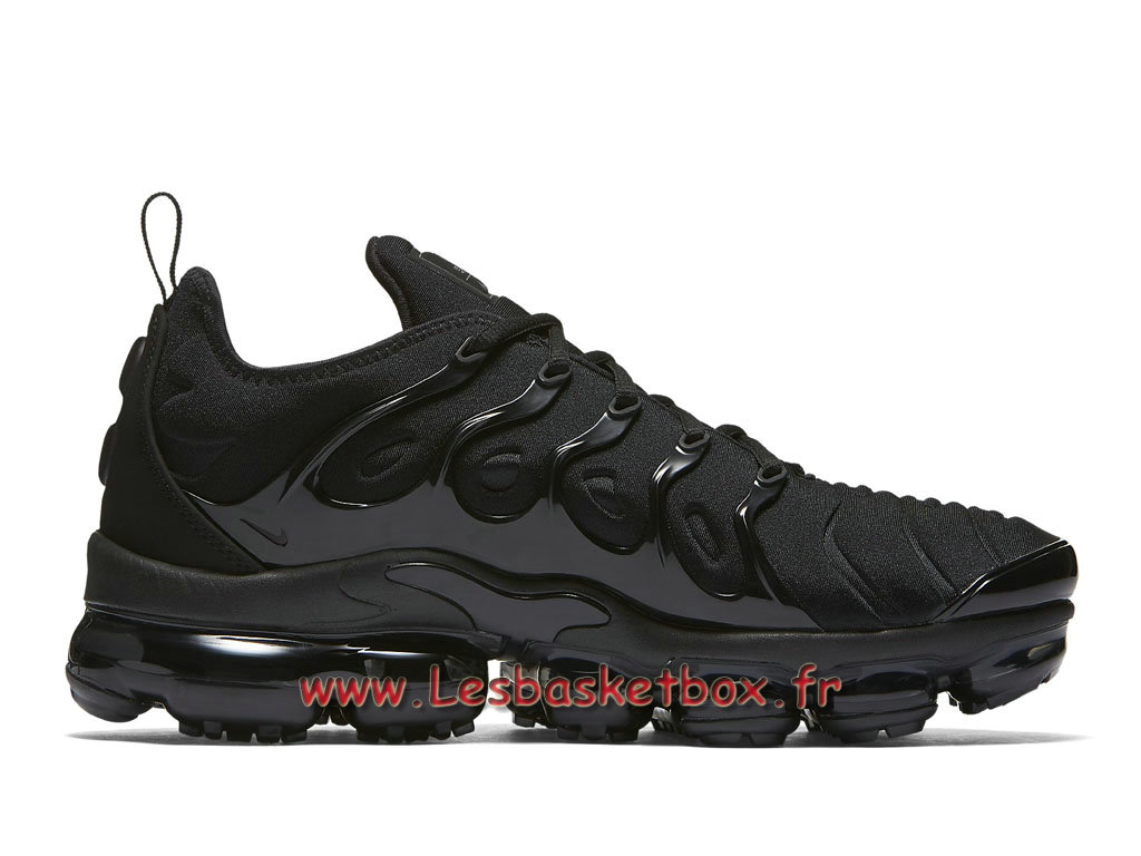 nike tn vapormax triple black