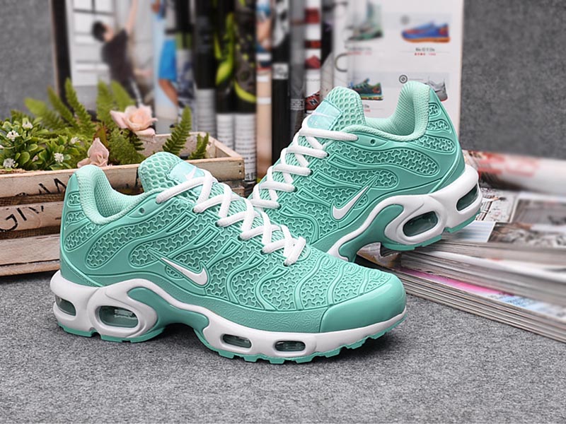 nike air max plus femme blanche